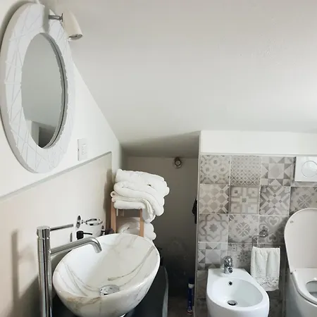 Attico Perla Marina Vista Mare Apartmán *
