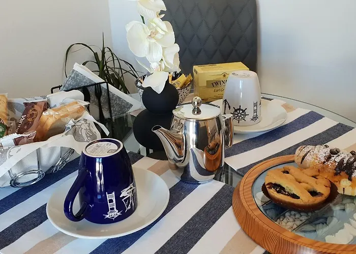 Attico Perla Marina Vista Mare 아파트 *