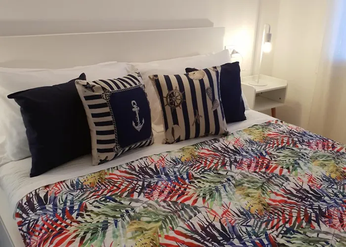 Attico Perla Marina Vista Mare 아파트 *